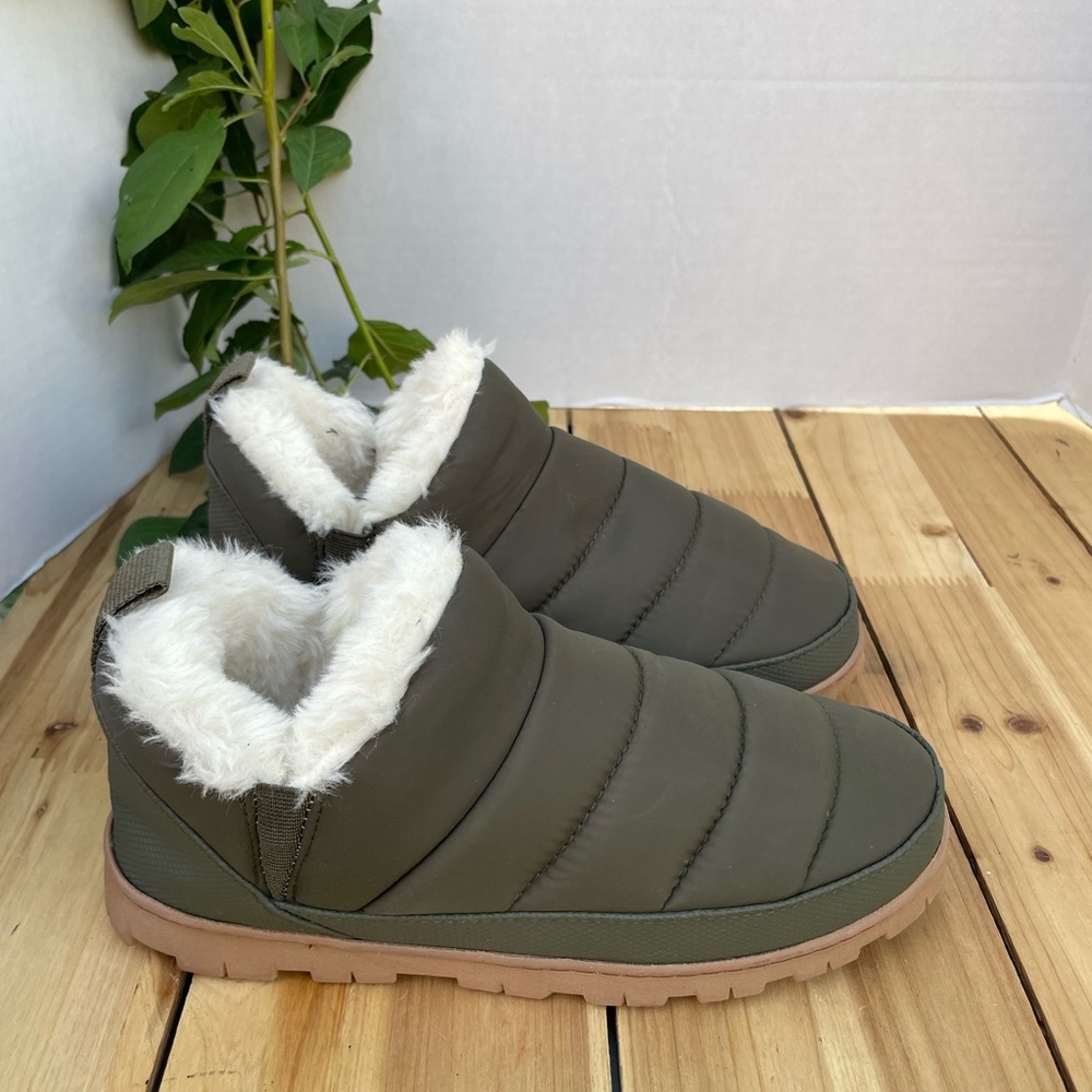 Olive Green Women's Winter Boots